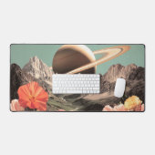 Surrealisme Saturnus boven Mountain Valley Bureaumat (Keyboard & Muis)
