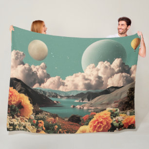 Surrealistisch berglandschap met planeten en wolke fleece deken