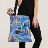Surrealistisch winterwonderland met iriserende lic tote bag (Dichtbij)