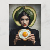 Surrealistische avocado toast en ei ontbijt vrouw briefkaart (Voorkant)