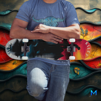 Surrealistische bergreflectie - ontwerp met vette persoonlijk skateboard