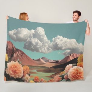 Surrealistische bloemrijke berglandschap met drama fleece deken
