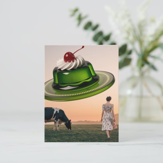 Surrealistische groene zoete traktatie in de zuive briefkaart (Staand voorkant)
