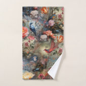 Surrealistische kunst met bloemen & vogels bad handdoek (Handdoek)
