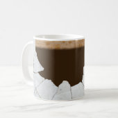 Surrealistische Mok. Onmogelijk Gekraakt en verbri Koffiemok (Voorkant links)