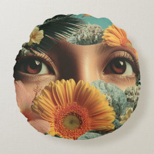 Surrealistische ogen en bloemen met vlinders rond kussen