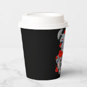 Surrealistische puzzel geconfronteerd met papieren bekers (Voorkant)