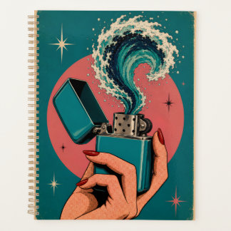 Surrealistische Retro Pop Art Aansteker met Oceaan Planner