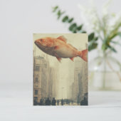 Surrealistische reuzenvis in de lucht briefkaart (Staand voorkant)