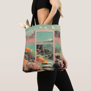 Surrealistische woestijn-oceaan met deur tote bag