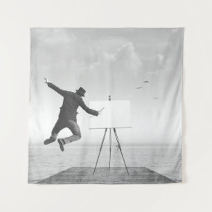 surrealistische zwart - witte kunstschilder die op wandkleed