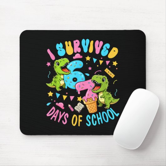 Survived 67 Days Of School T-rexes Funny Six Seven Muismat (Met muis)