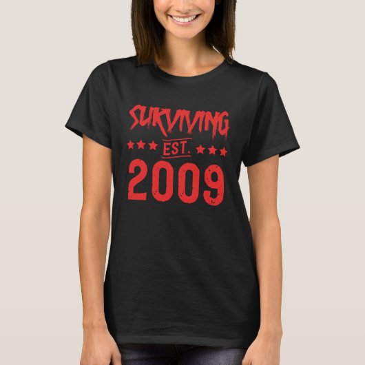 Surviving Est 2009 T-shirt (Voorkant)