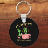 Surviving Purely Out Of Ste Retro Zombie Halloween Sleutelhanger (Voorkant)