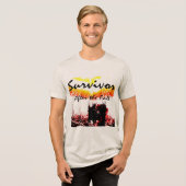 "Survivor, na de Herfst", rode zwarte gele scène Tri-Blend Shirt (Voorkant volledig)