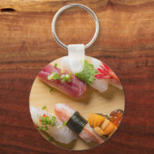Sushi Art Keychain – Classic Nigiri on Wooden Boar (Voorkant)