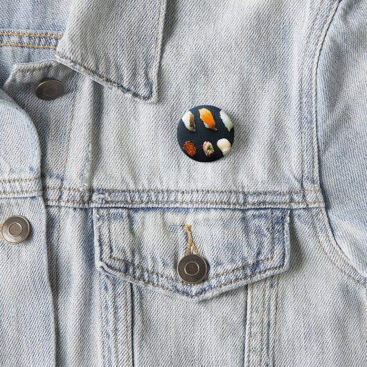 Sushi Beauty on Leaf – SUSHIMI Button Badge (In situ)