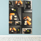 Sushi-collectie op zwarte achtergrond canvas afdruk (Insitu (Houten vloer))