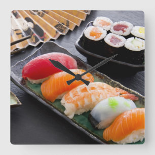 Sushi en rollen vierkante klok