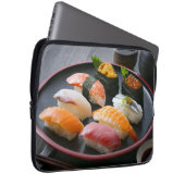 Sushi Harmony – Japanese Nigiri Laptop Sleeve (Voorkant Rechts)