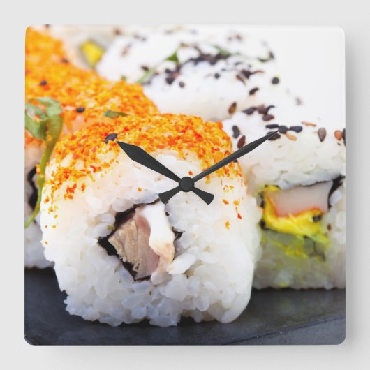 Sushi op een bord vierkante klok (Voorkant)