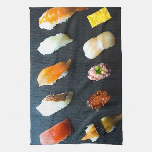 Sushi Sampler on Slate Plate Theedoek (Verticaal)
