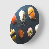 Sushi Symphony – Slate Grip Wall Clock Ronde Klok (Hoek)