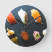 Sushi Symphony – Slate Grip Wall Clock Ronde Klok (Voorkant)