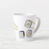 Sushi zalmbroodjes met stokjes latte mok (Rechterhoek)