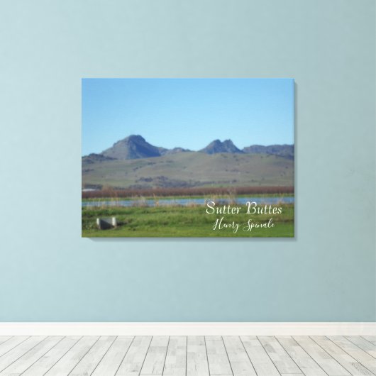 Sutter Buttes Mountain Range Canvas Afdruk (Insitu (Houten vloer))
