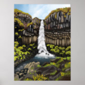 Svartifoss Serenity: IJslandse waterval Wonderland Poster (Voorkant)