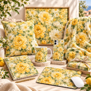 Gele Wilde Bloemenweide Cottagecore Bloemstuk  Kussen