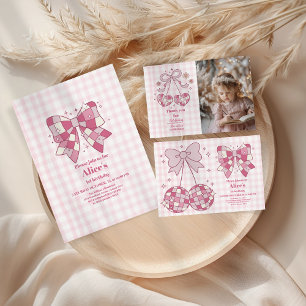 Retro foto Schattige Roze Bow Coquette 1e Verjaard Bedankkaart