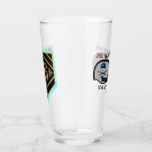 SwagBrag11 Der Rote tegen Lizzie Pint Glass Glas (Rechts)