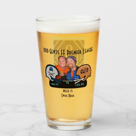 SwagBrag13 Lizzie tegen Peaky Pint Glass Glas (Voorkant gevuld)