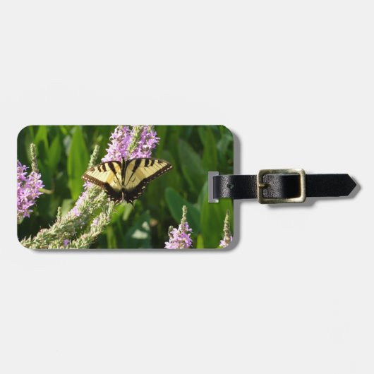 Swallowtail Butterfly op Paarse wilde bloemen Bagagelabel (Voorkant horizontaal)