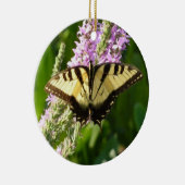 Swallowtail Butterfly op Paarse wilde bloemen Keramisch Ornament (Rechts)
