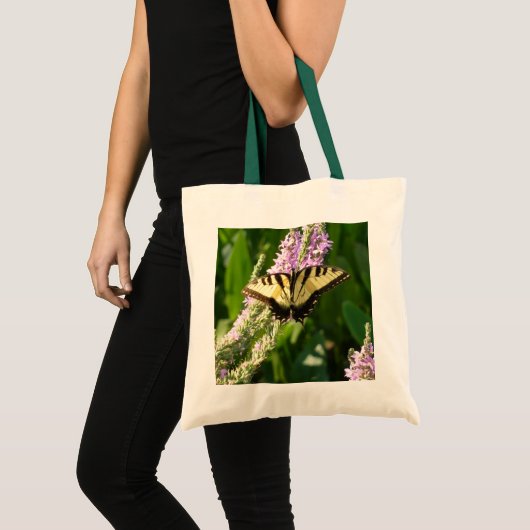 Swallowtail Butterfly op Paarse wilde bloemen Tote Bag (Voorkant (product))