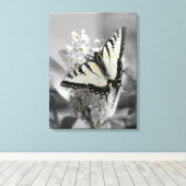 Swallowtail Butterfly Stretched Canvas Print (Insitu (Houten vloer))
