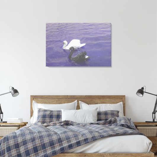 Swan Couple op een meer Canvas Afdruk (Insitu (Slaapkamer))