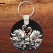 Swan Family on Black Lake Artwork Sleutelhanger (Achterkant)