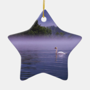Swan op het meer keramisch ornament