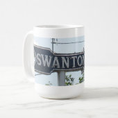 Swanton pijl en watertoren koffiemok (Voorkant links)