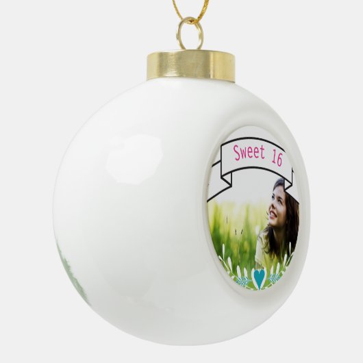 Sweet 16 Aangepaste foto Typografie Banner Keramische Bal Ornament (Links)