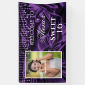 Sweet 16 Afstuderen Paarse Satin Diamond Strings Spandoek (Verticaal)