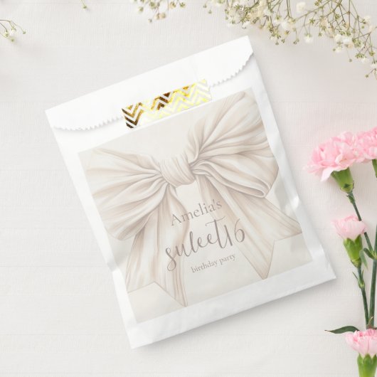 Sweet 16 Beige Bow Waterverf Bedankzakje (Gezegeld)