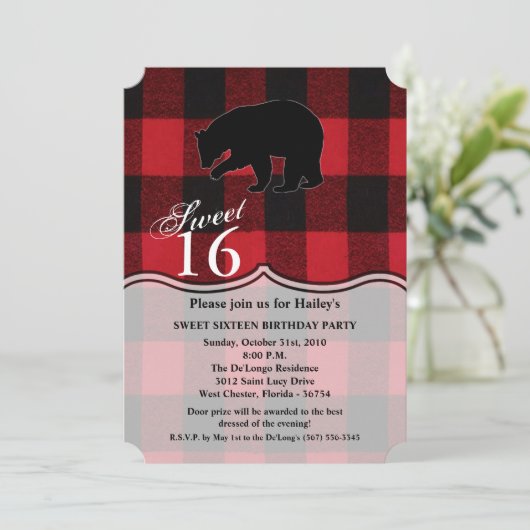 Sweet 16 Birthday Nodig Red Buffalo Plaid Beer uit Kaart (Staand voorkant)