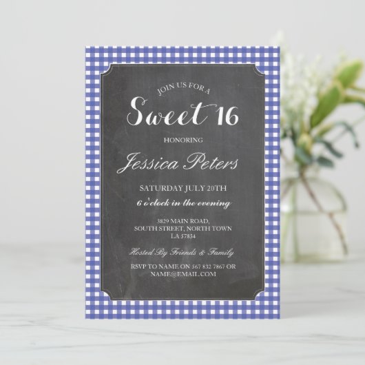 Sweet 16 Blue Check Lights Rustic Chalk Invitation Kaart (Staand voorkant)
