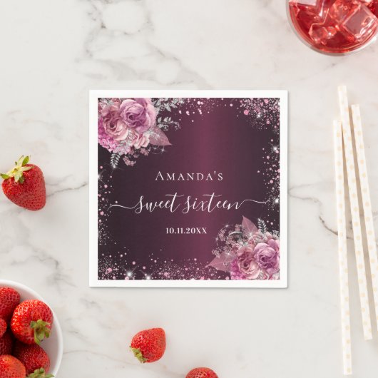 Sweet 16 bordeaux roze bloemen naam script servet (Insitu)
