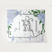 Sweet 16 Butterflys Stoffige Blauwe Gown Achtergro Wandkleed (Voorkant (horizontaal))